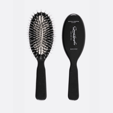 ACCA KAPPA BRUSH OVAL (© Great Lengths)