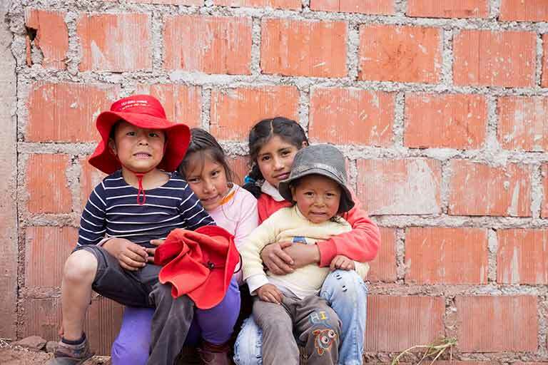 Kinder in Peru