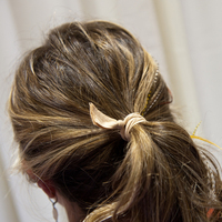 als Haarband zu verwenden:  (© fineFEATHERHEADS)